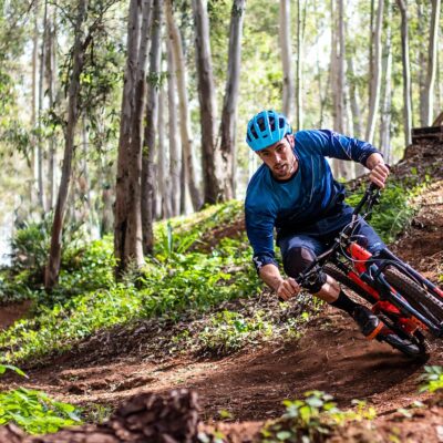 VTT ou moto : lequel te colle le plus à la peau ?