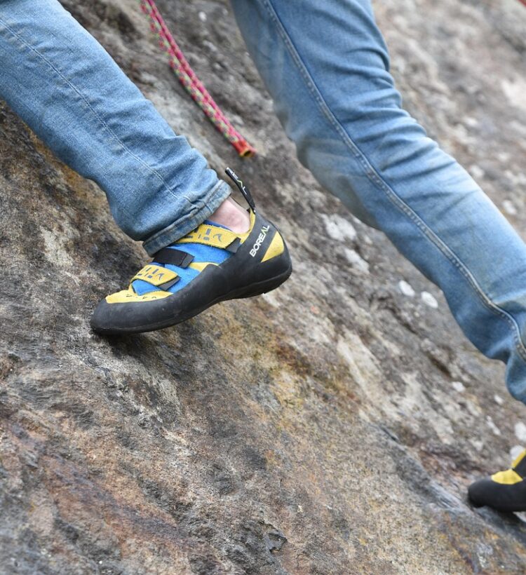 Le chausson d'escalade Capra de la marque Approach Outdoor : un équipement performant et durable